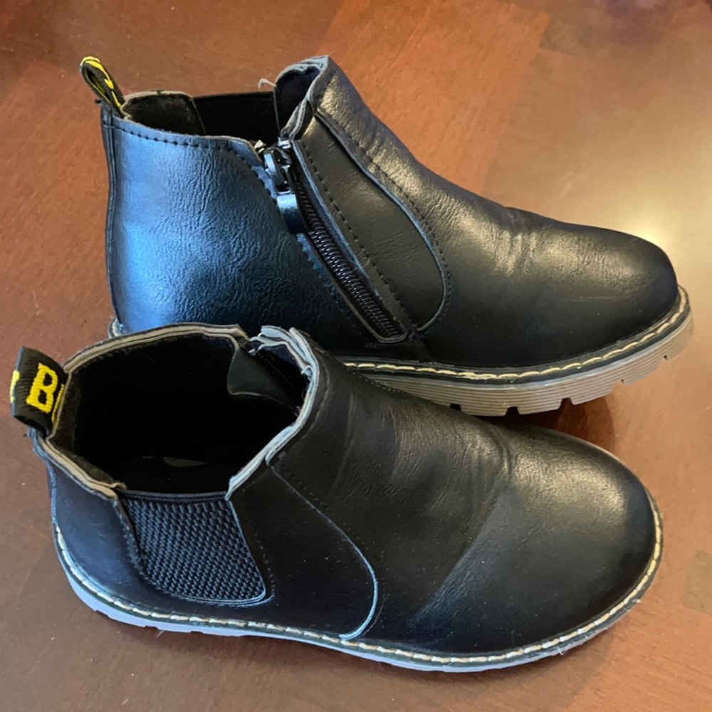 Dadawen Unisex black boots size 13